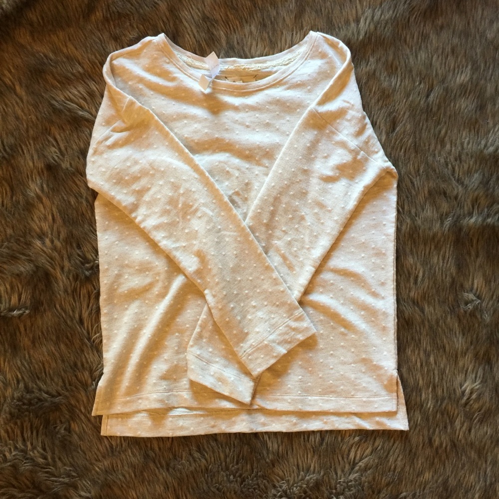 Cute casual sweater!